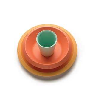 Alessi UNS05S1 Set de Table Enfants 'Giro Kids' en Mélamine par UNStudio - Plat Creux, Plat Plat, Verre et Couverts Alessi UNS05S1 Set de Table Enfants 'Giro Kids' en Mélamine par UNStudio - Plat Creux, Plat Plat, Verre et Couverts