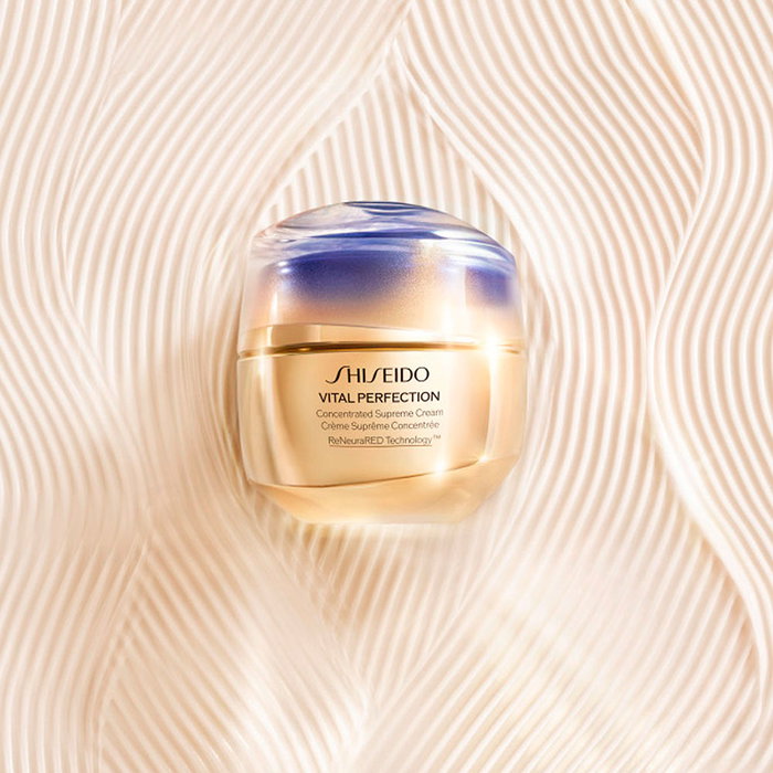 Shiseido Coffret Vital Perfection Supreme 5 Pièces Crème Visage 50ml + Sérum 10ml + Crème Nuit 15ml + Contour Yeux 3ml + Trousse