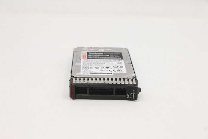 Lenovo ThinkSystem 1,2 To 10K SAS 2,5 pouces Lenovo ThinkSystem 1,2 To 10K SAS 2,5 pouces