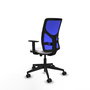 Chaise Motilla Synchrone/Traslack tissu Blanc Maille Bleu Base pyramidale noire Accoudoir 1D Sans appui-tête Roulettes 65mm nylon