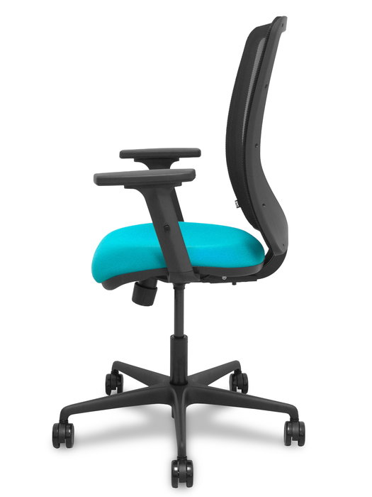 Chaise Zulema Synchro 3 positions tissu Turquoise Maille Noir Base en nylon noir Accoudoir 2D Sans appui-tête Roulettes 65mm nylon