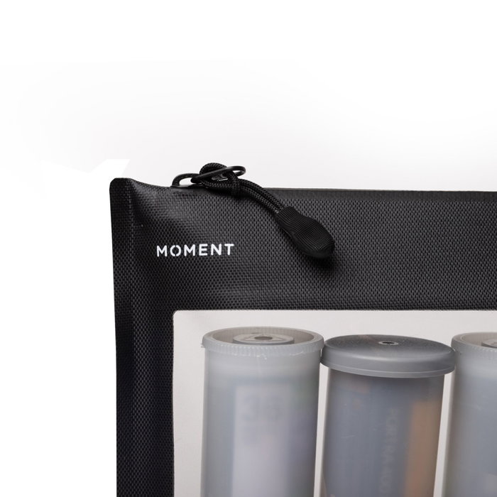 Moment Moment Reusable Travel Film Pouch 2L Black Moment Moment Reusable Travel Film Pouch 2L Black