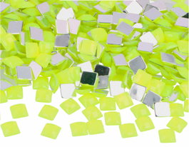 Innspiro Gemmes acryliques carrées jaune fluor 8x8mm, 2000 pièces