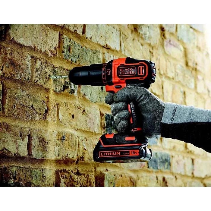 Black + Decker Perceuse Visseuse à Percussion 18V 2 Vitesses Mandrin 2 Mains 1 Batterie Lithium