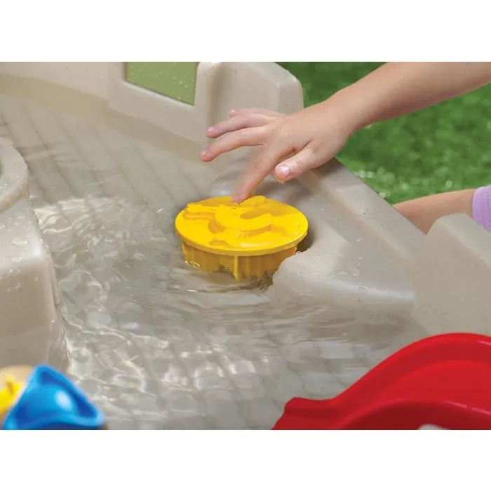 Little Tikes Anchors Away - Table de jeux interactive en forme de bateau pirate avec canon à eau, moulin à courant, volant et pompe - Pour enfants de 3 à 10 ans