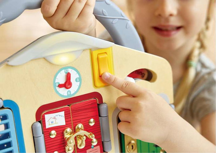 Hape - Plateau de jeu Bloquea y aprende avec lumières, jeu éducatif pour enfants à partir de 3 ans, dimensions 29.5 x 29 x 6 cm