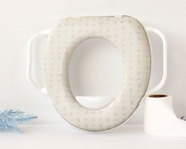 KioKids Réducteur WC Enfant Gris avec Poignées - Siège Réducteur WC Acolché pour Enfant à Partir de 12 Mois, Compatible avec Tous les WC Standards, Collection Petits Moments