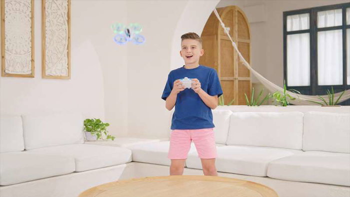 Bizak Neon - Drone acrobatique RC 2.4GHz 3 canaux avec éclairage LED vibrant (bleu et vert), recommandé à partir de 8 ans