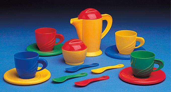 Molto - Set de café rouge 14 pièces - Jeu d'imitation - Âge recommandé : 3 à 99 ans - Langues : espagnol, anglais Molto - Set de café rouge 14 pièces - Jeu d'imitation - Âge recommandé : 3 à 99 ans - Langues : espagnol, anglais