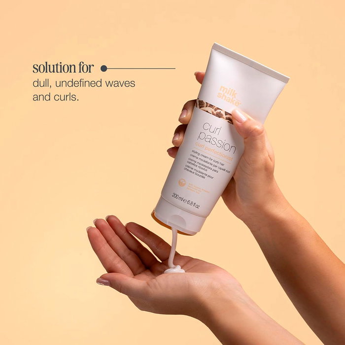 Milk Shake Crème Curl Passion Perfectionniste 200 ml - Pour Façonner et Maîtriser les Boucles