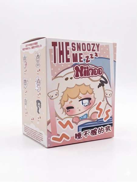 Niinoo The Snoozy Me Blind Box - Peluche Sorpresa, 15x10x11cm, en coton, vinyle, polyester, carton, multilingue Niinoo The Snoozy Me Blind Box - Peluche Sorpresa, 15x10x11cm, en coton, vinyle, polyester, carton, multilingue