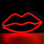 Forever Lampe Néon LED Lips Rouge - Décoration Murale avec Support, Alimentation USB ou Piles, 28x5 cm
