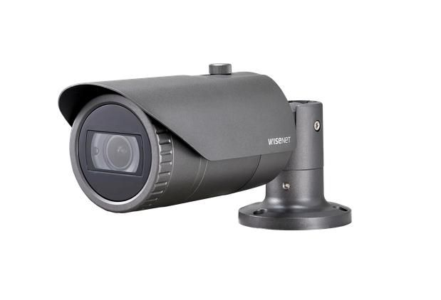 Hanwha Caméra de surveillance IP dôme motorisée 2MP (1080p) - Objectif vario motorisé 3.2-10mm, vision nocturne IR 30m, IP66, PoE