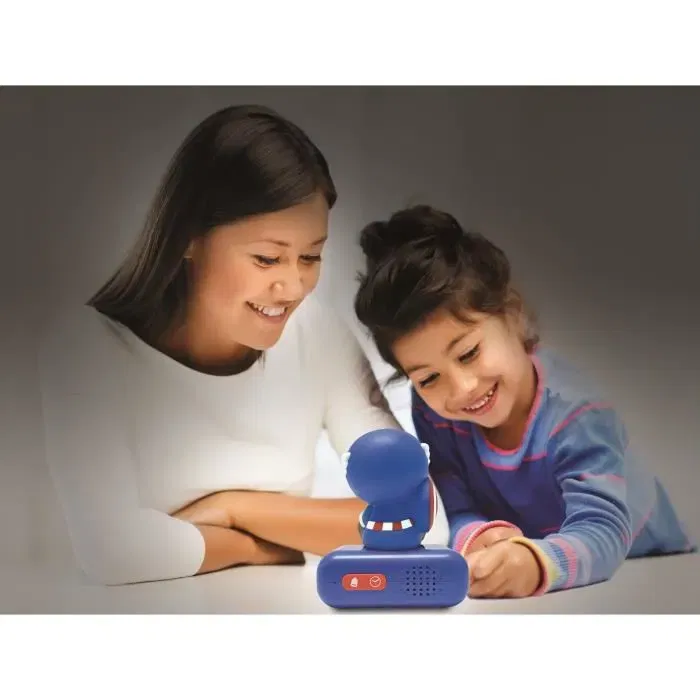 Lexibook - Réveil Veilleuse Digital Captain America 3D Lumineux et Sonore pour Enfant avec 6 Sonneries, Écran LCD Rétroéclairé et Fonction Snooze