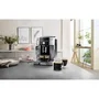 De'Longhi ECAM250.23.SB Magnifica S Smart - Machine expresso broyeur automatique, 4 recettes, réservoir 1,8 L, 15 bar, design noir argenté