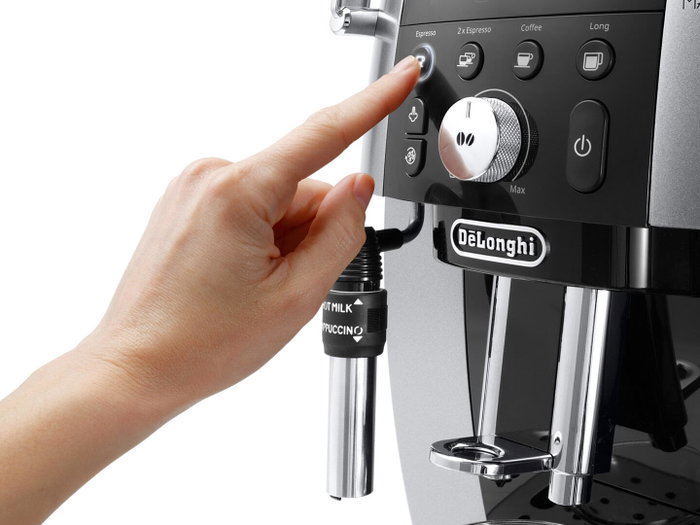De'Longhi Machine à café automatique Magnifica S Smart ECAM250.23SB / ECAM250.23.SB Noir, argent De'Longhi Machine à café automatique Magnifica S Smart ECAM250.23SB / ECAM250.23.SB Noir, argent