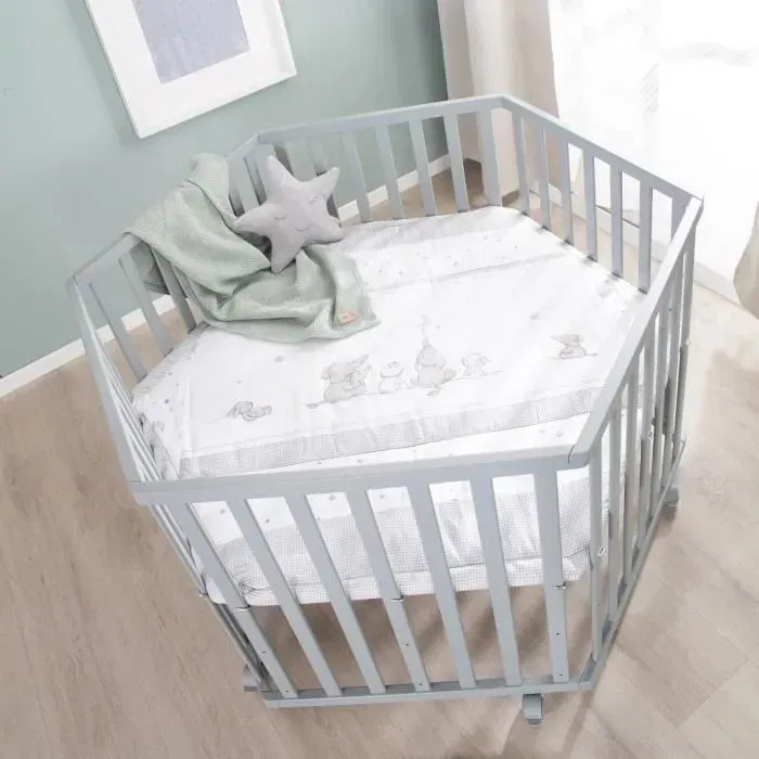 Roba Parc bébé évolutif hexagonal en bois laqué taupe avec housse rembourrée motif éléphants, 6 roues freinées, 3 niveaux de hauteur (10/25/40 cm), conforme DIN EN 12227:2010-12