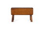 GINER Y COLOMER - Banc d'assise avec siège en cuir de bovin tressé couleur camel et structure en bois massif - Design contemporain ou industriel - Marron