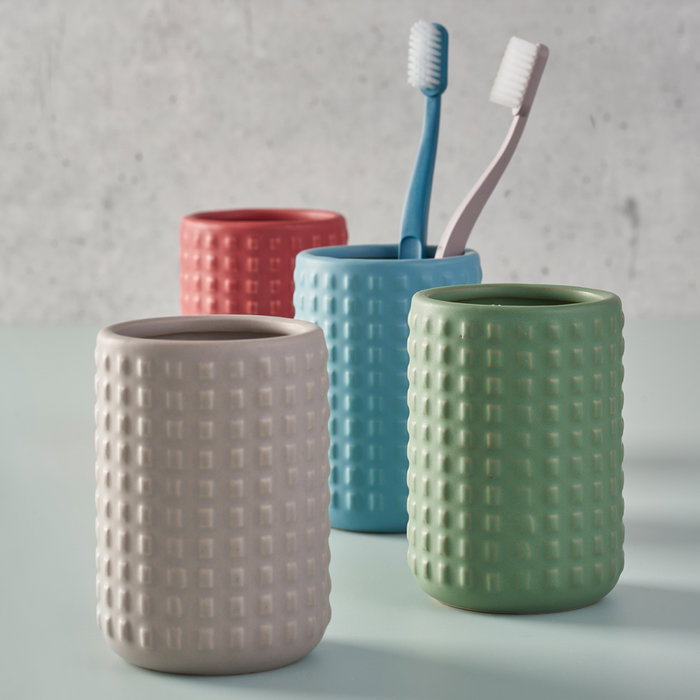 Day Vase assorti d.7,5 cm H.10,2 cm Day Vase assorti d.7,5 cm H.10,2 cm