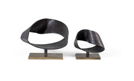 GINER Y COLOMER - Ensemble de 2 sculptures décoratives en métal (aluminium) finition bronze ancien, design asymétrique - 33x44x18 cm et 26x26x13 cm