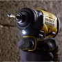 Stanley Fatmax Visseuse à chocs sans fil 18V V20 (SFMCF810D2K-QW) - Brushless - 170 Nm - Kit avec 2 batteries 2Ah et chargeur 2A