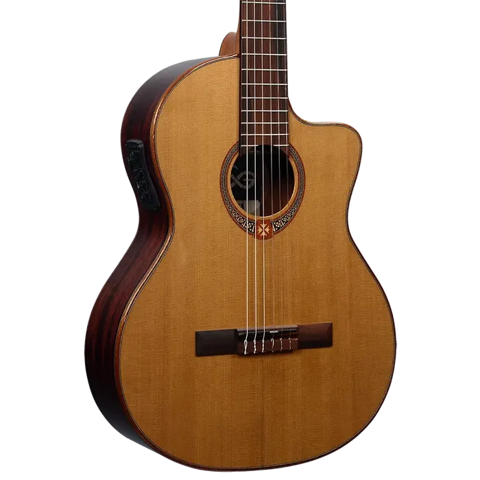 LAG Guitare Classique Électroacoustique Auditorium Occitania 118 Naturelle 4/4 LAG Guitare Classique Électroacoustique Auditorium Occitania 118 Naturelle 4/4