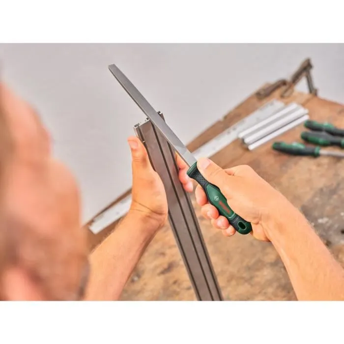 Bosch Set de 5 limes à main (ronde, demi-ronde, plate, triangulaire, carrée) en acier au carbure dur Softgrip pour finition Bosch Set de 5 limes à main (ronde, demi-ronde, plate, triangulaire, carrée) en acier au carbure dur Softgrip pour finition