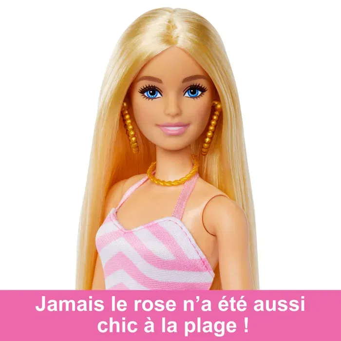 Barbie Poupée Barbie Plage HPL73 - Poupée blonde en maillot de bain rose avec sac et accessoires pour jeu plage