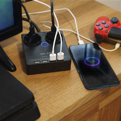 Elbe RE-001-UN Reglette Électrique 2 Prises AC et 4 Ports USB 3680W - 1,8 Mètres avec Protection Enfant et Anti-Surtension