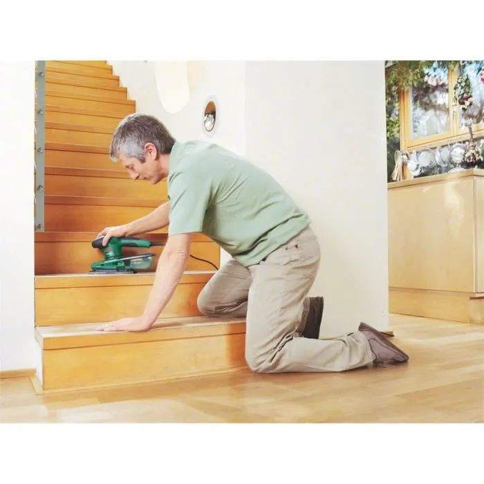 Bosch PSS 200 A - Ponceuse vibrante avec coffret plastique et feuille abrasive P120, système anti-vibrations et poignée Softgrip