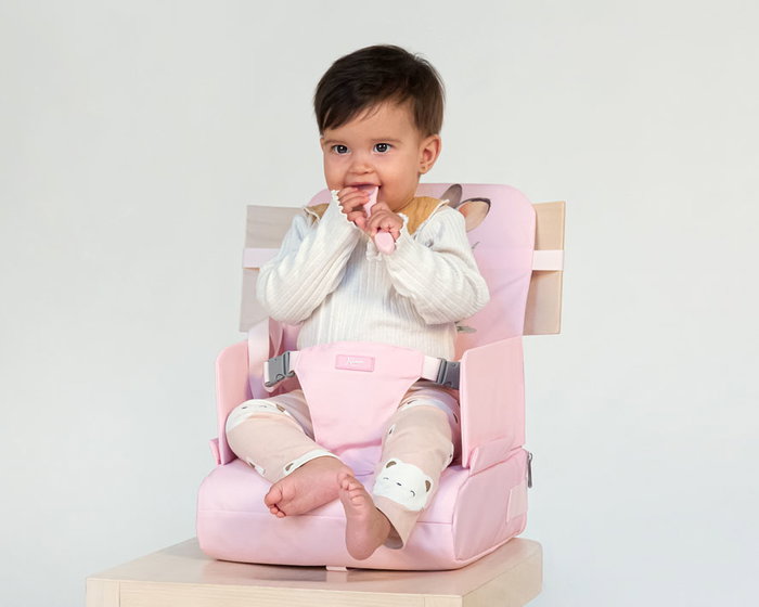 KioKids Chaise haute de voyage pliable rose avec motif lapin pour bébé de 6 à 36 mois - Polyester - Collection Little Sauvages