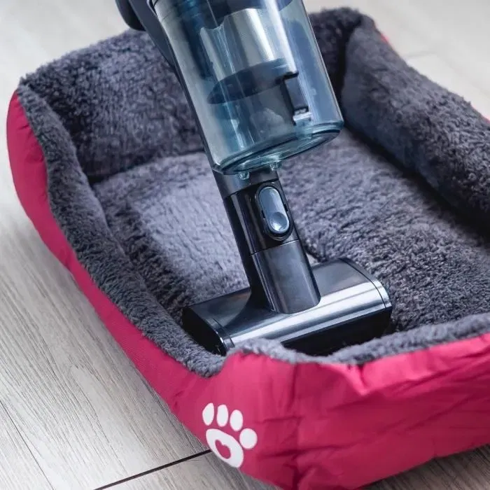 Aspirateur balai sans fil Eziclean Cycloboost FR15 Animal - 450 W, Autonomie 80 min, Puissance 30 kPa, Tube flexible EZIFlextube, Noir, Fabriqué en France