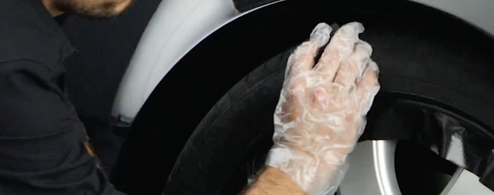 Quixx QQ10192 Kit De Restauration De Pneus Noir, 8-12 Pneus, Résistant Aux UV