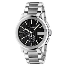 Gucci YA101204 avec cadran noir et bracelet gris