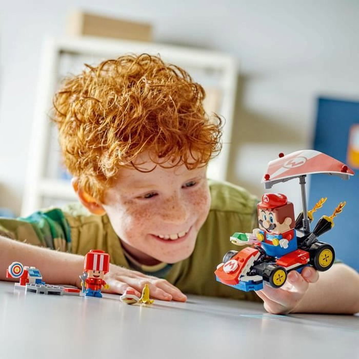 LEGO Mario Kart 72032 avec kart standard et figurine Toad LEGO Mario Kart 72032 avec kart standard et figurine Toad