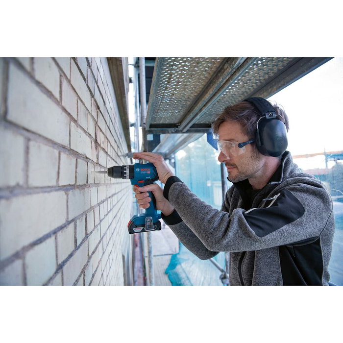 Bosch Professional GSB 18V-45 Perceuse à percussion avec 2 batteries 2,0Ah et chargeur GAL 18V-20 Bosch Professional GSB 18V-45 Perceuse à percussion avec 2 batteries 2,0Ah et chargeur GAL 18V-20