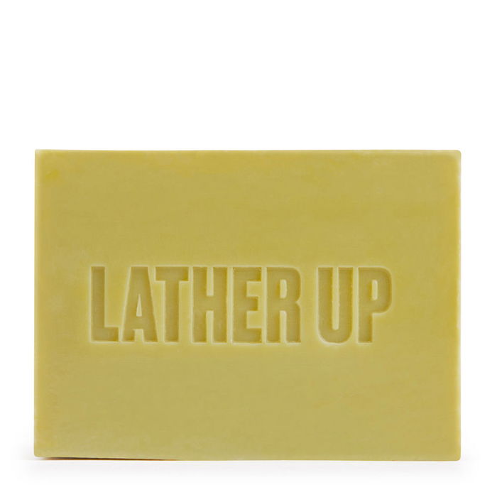 The Body Shop Savon Solide Olive et Noix pour Visage et Corps, 100g, Emballage Recyclable