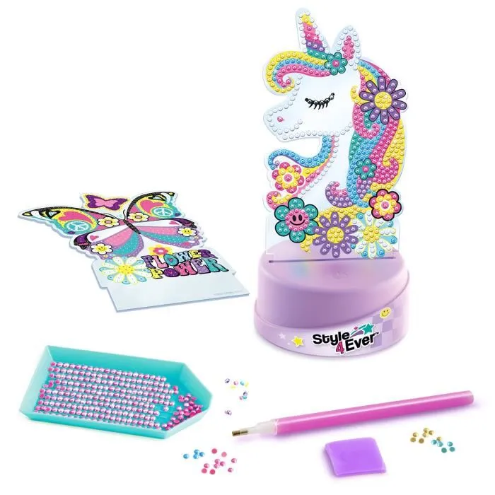 Canal Toys Diamant'Art Coffret Lampe 2 Figurines à Décorer, Style For Ever OFG299 - Peinture Diamant et Base Lumineuse - À Partir de 7 Ans Canal Toys Diamant'Art Coffret Lampe 2 Figurines à Décorer, Style For Ever OFG299 - Peinture Diamant et Base Lumineuse - À Partir de 7 Ans