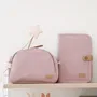 Beaba Trousse de toilette bébé canvas rose poudré - Poches internes, anse de transport, pour bébé et voyage