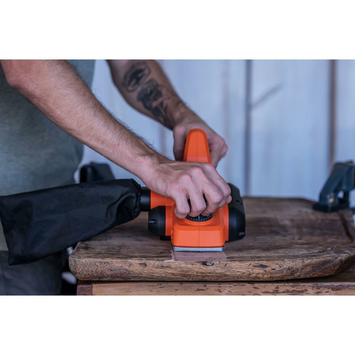 Black + Decker BEW712-QS Rabot électrique 710W