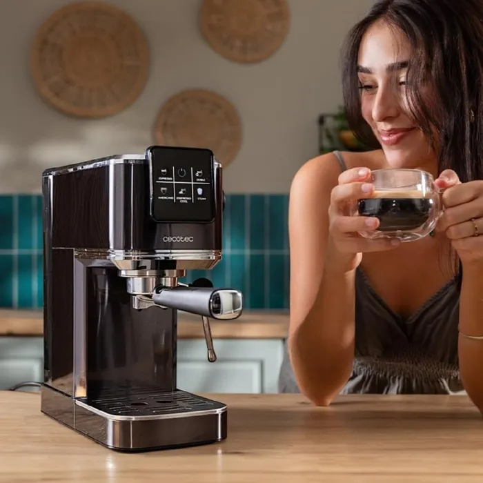 Cecotec Machine à Café Cafelizzia ColdBrew - Expresso Cappuccino Café Froid - 1350W 20 Bars 1,2L Noir