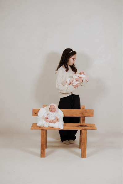 Muñecas Arias Poupée Elegance Andie Rose de 40 cm avec coussin, poupée lestée pour enfant de 3 ans et plus - Jeu en espagnol Muñecas Arias Poupée Elegance Andie Rose de 40 cm avec coussin, poupée lestée pour enfant de 3 ans et plus - Jeu en espagnol