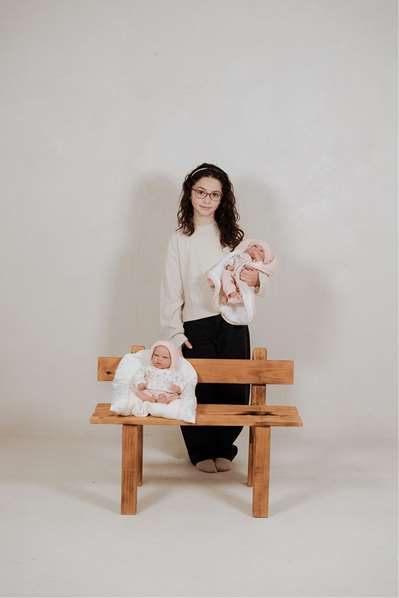 Muñecas Arias Poupée Elegance Andie Rose de 40 cm avec coussin, poupée lestée pour enfant de 3 ans et plus - Jeu en espagnol Muñecas Arias Poupée Elegance Andie Rose de 40 cm avec coussin, poupée lestée pour enfant de 3 ans et plus - Jeu en espagnol