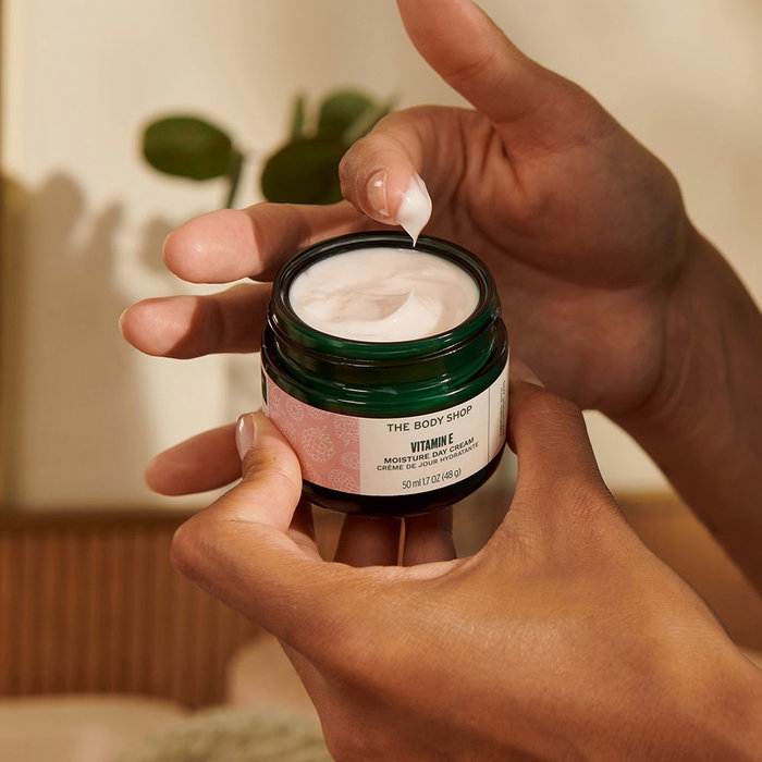 The Body Shop Crème hydratante Vitamine E 50 ml pour Peau Sèche à Normale