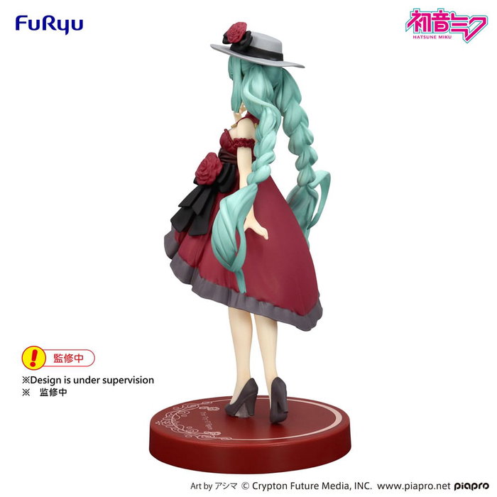 Furyu Hatsune Miku Statuette Trio-Try-iT Outing Dress Rouge Ver.