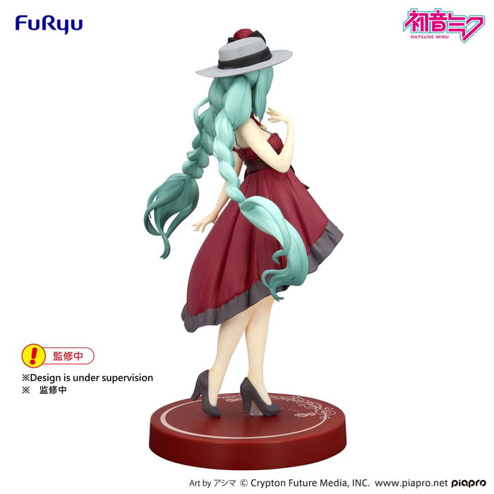 Furyu Hatsune Miku Statuette Trio-Try-iT Outing Dress Rouge Ver.