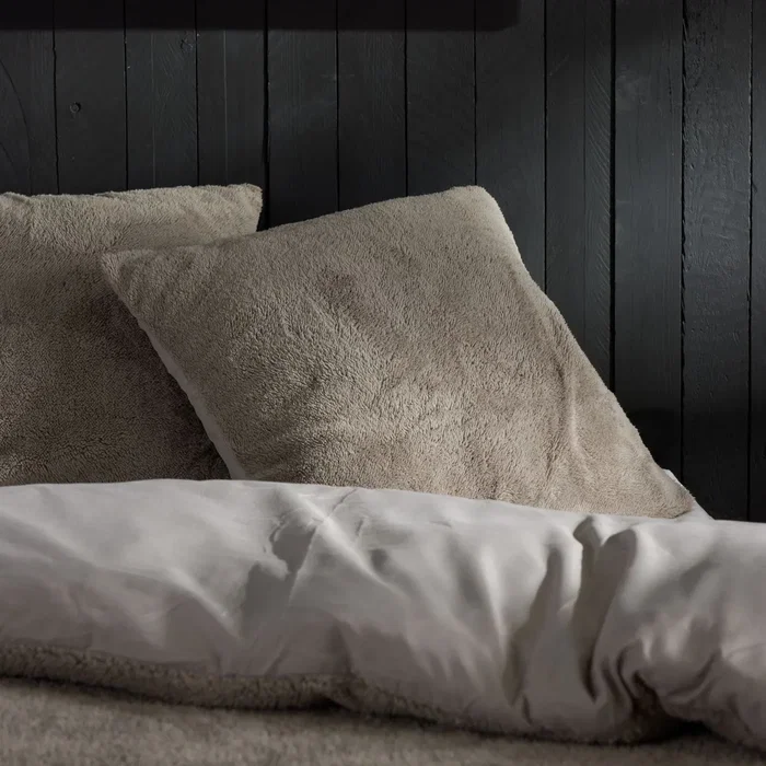 Today - Parure de lit Teddy - Collection Bien au Chaud - Housse de couette 240x220 cm et 2 taies - Microfibre et tissu Teddy - Beige uni