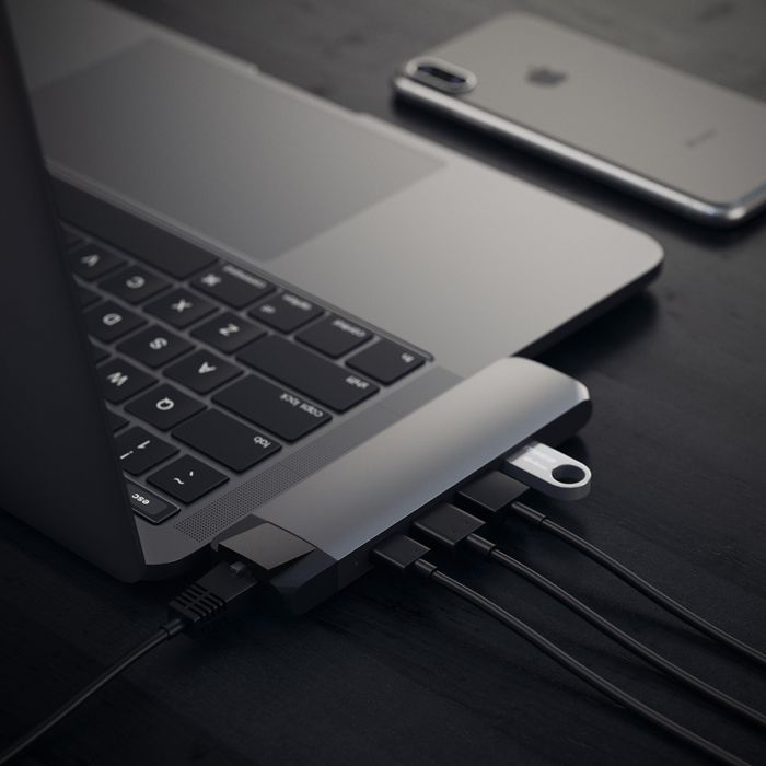 Satechi Hub Adaptateur USB-C Pro avec Ports HDMI 4K, USB 3.0, Ethernet Gigabit et Micro SD pour MacBook Pro 13" et 15" (2016-2018)