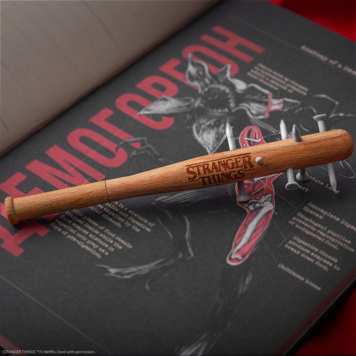 Stranger Things Stylo Batte à Pointes & Stranger Things Pin's Stranger Things Stylo Batte à Pointes & Stranger Things Pin's