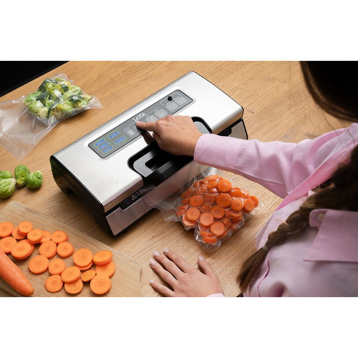 Laica Machine à vide 20 L/min avec double barre de scellage, réglages de puissance et de scellage, fonction marinade, 2 rouleaux 28 x 600 cm inclus